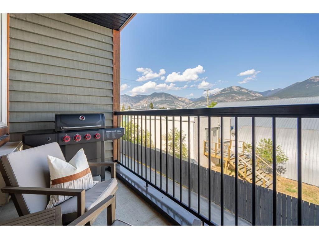 The Grizzly House I Sleep 7 I Patio & Bbq I 55 Tv Apartamento Invermere Exterior foto